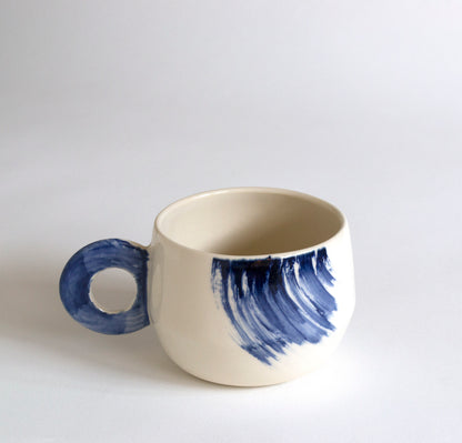 Tasse latte vague bleue