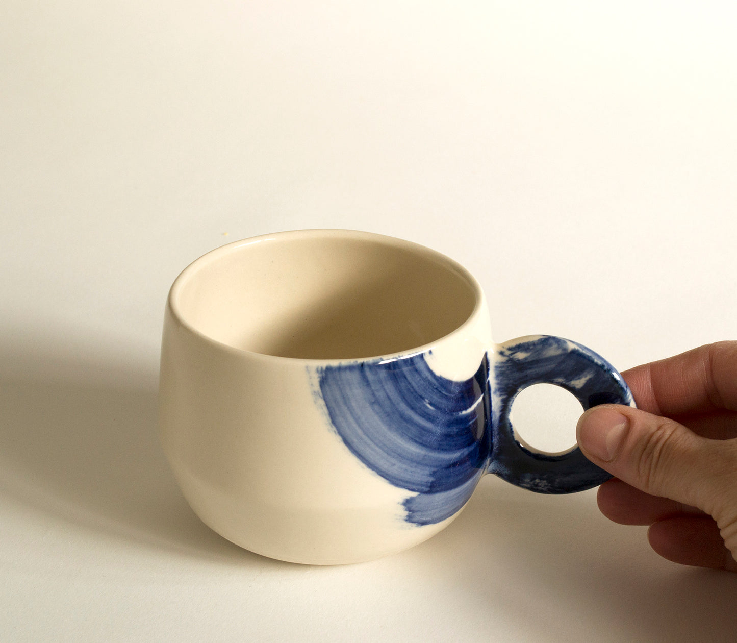 Tasse latte vague bleue