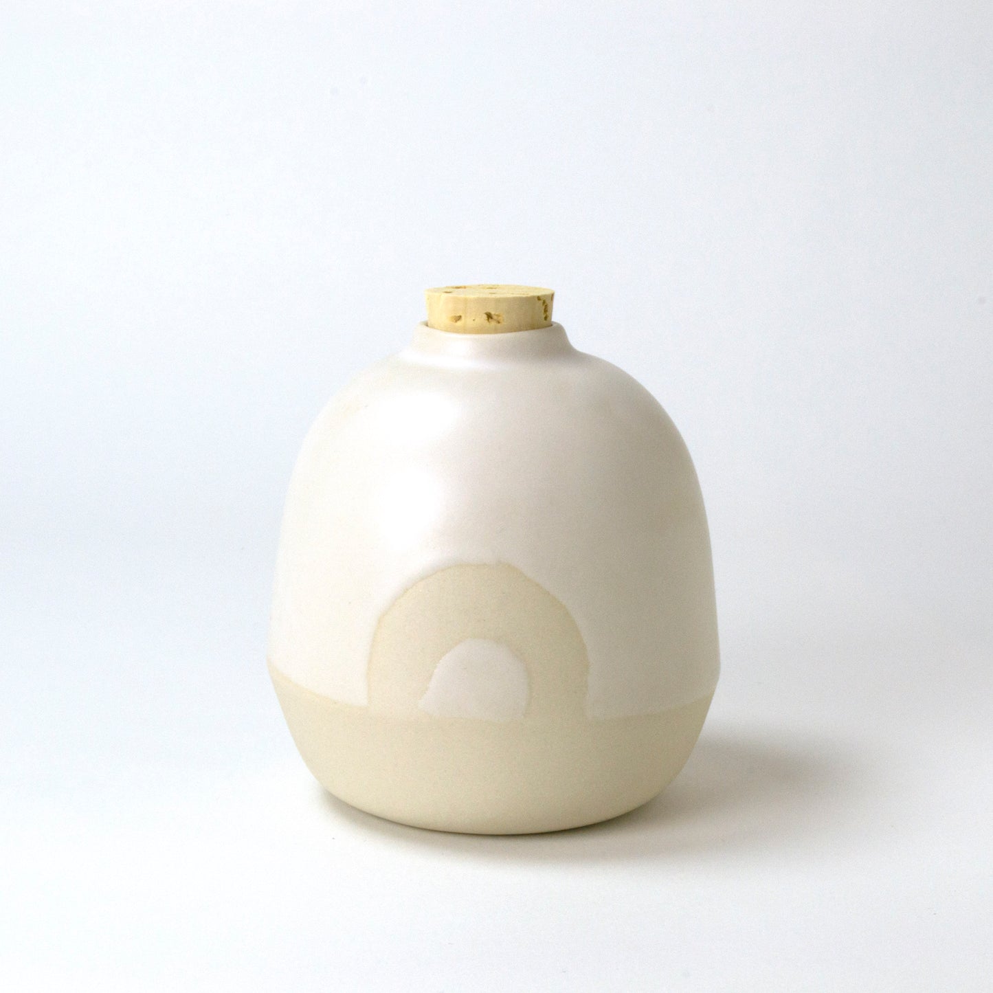 Matte white vase-pot